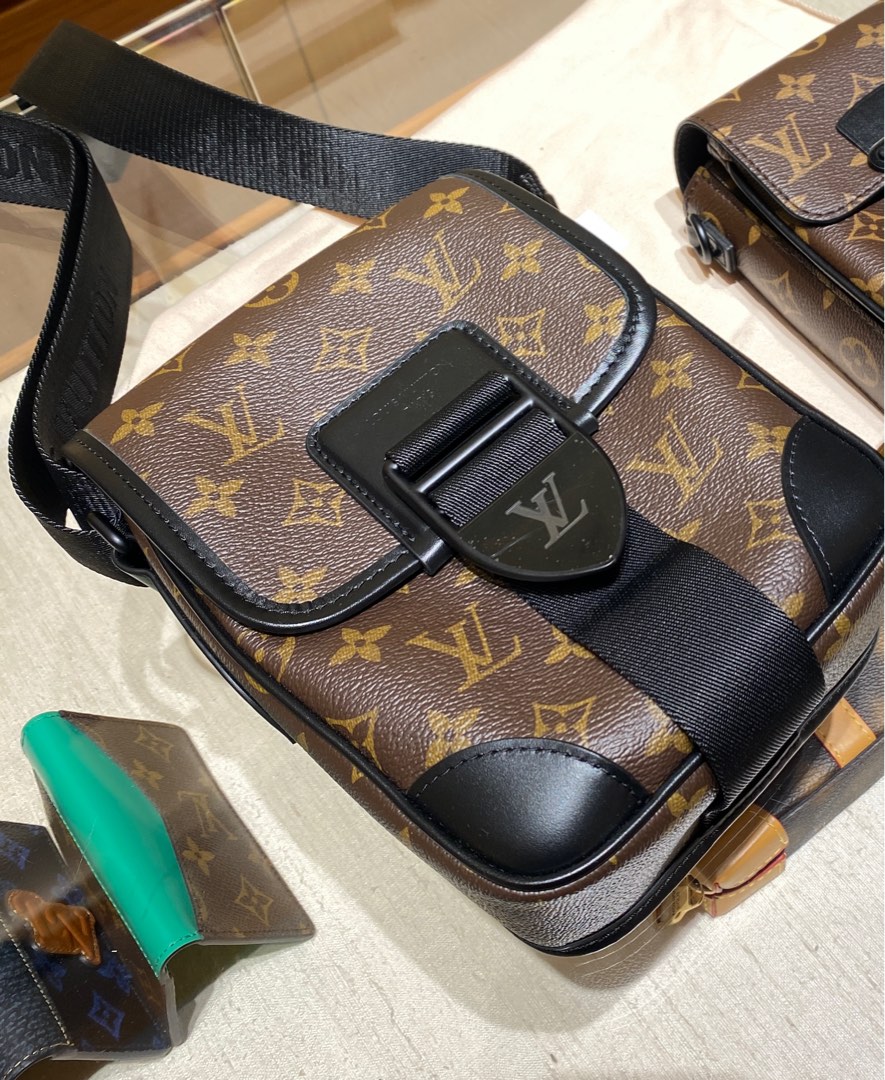 Louis Vuitton Archy Messenger, Luxury, Bags & Wallets on Carousell