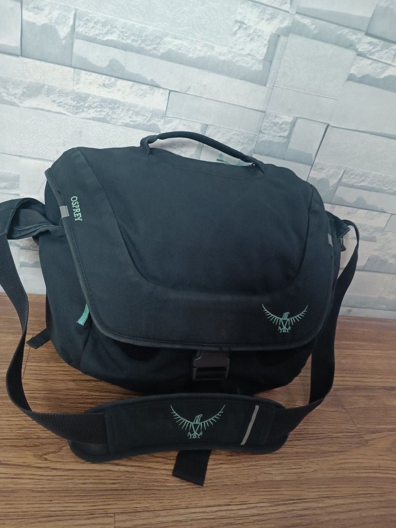 Massenger bag osprey x deuter gregory, Fesyen Pria, Tas & Dompet , Tas