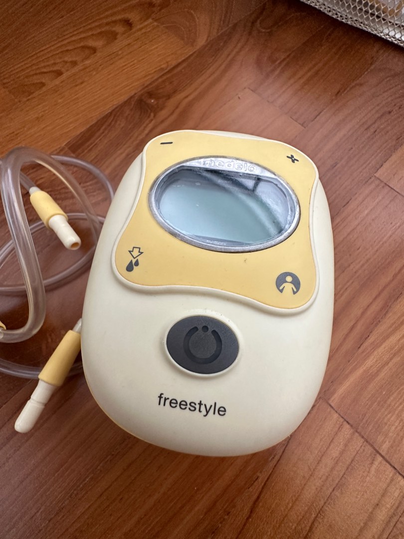 Medela freestyle pump (free ALL accessories), Babies & Kids, Nursing