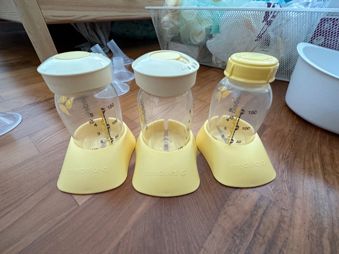 Medela freestyle pump (free ALL accessories), Babies & Kids, Nursing
