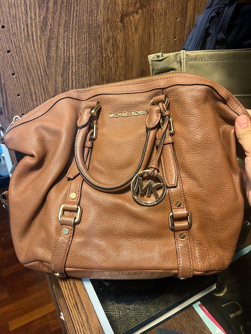 Michael michael kors bedford legacy medium convertible satchel best sale