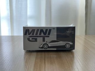 Mini GT Pagani Zonda F Silver 1/64 #305