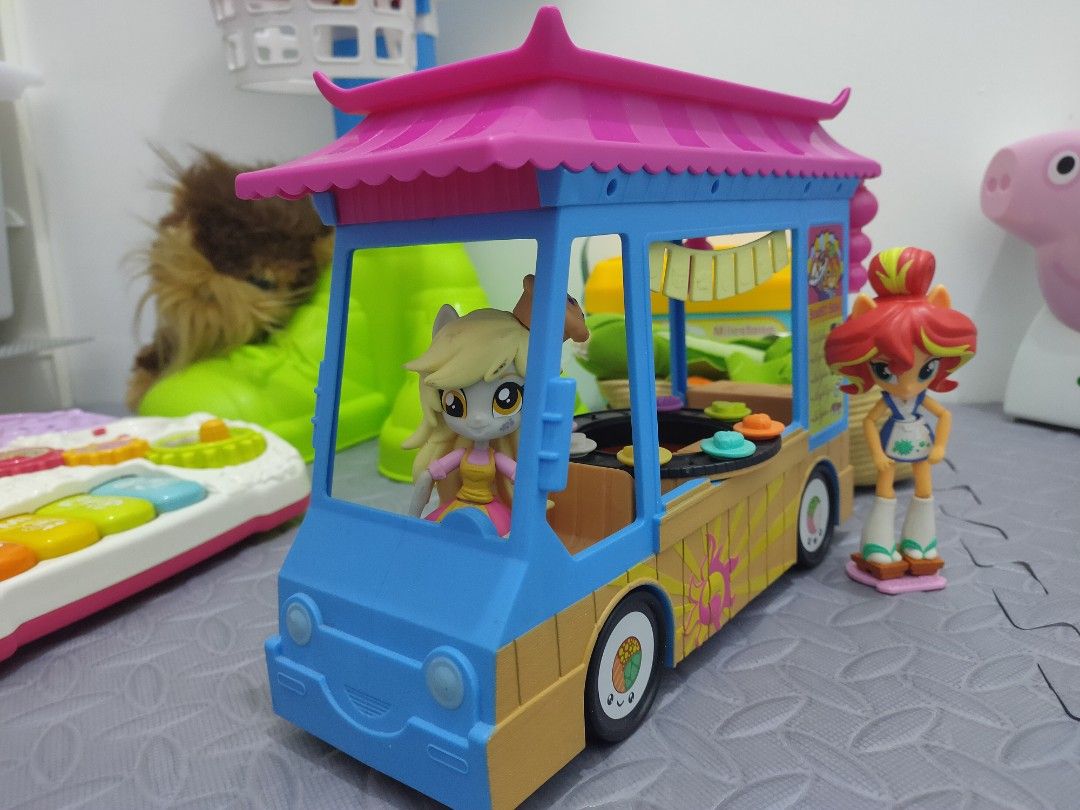 Sunset shimmer clearance sushi truck