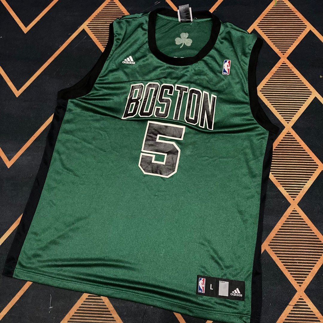 Original Nike Boston Celtics Kyrie Irving Jersey, Men's Fashion, Activewear  on Carousell