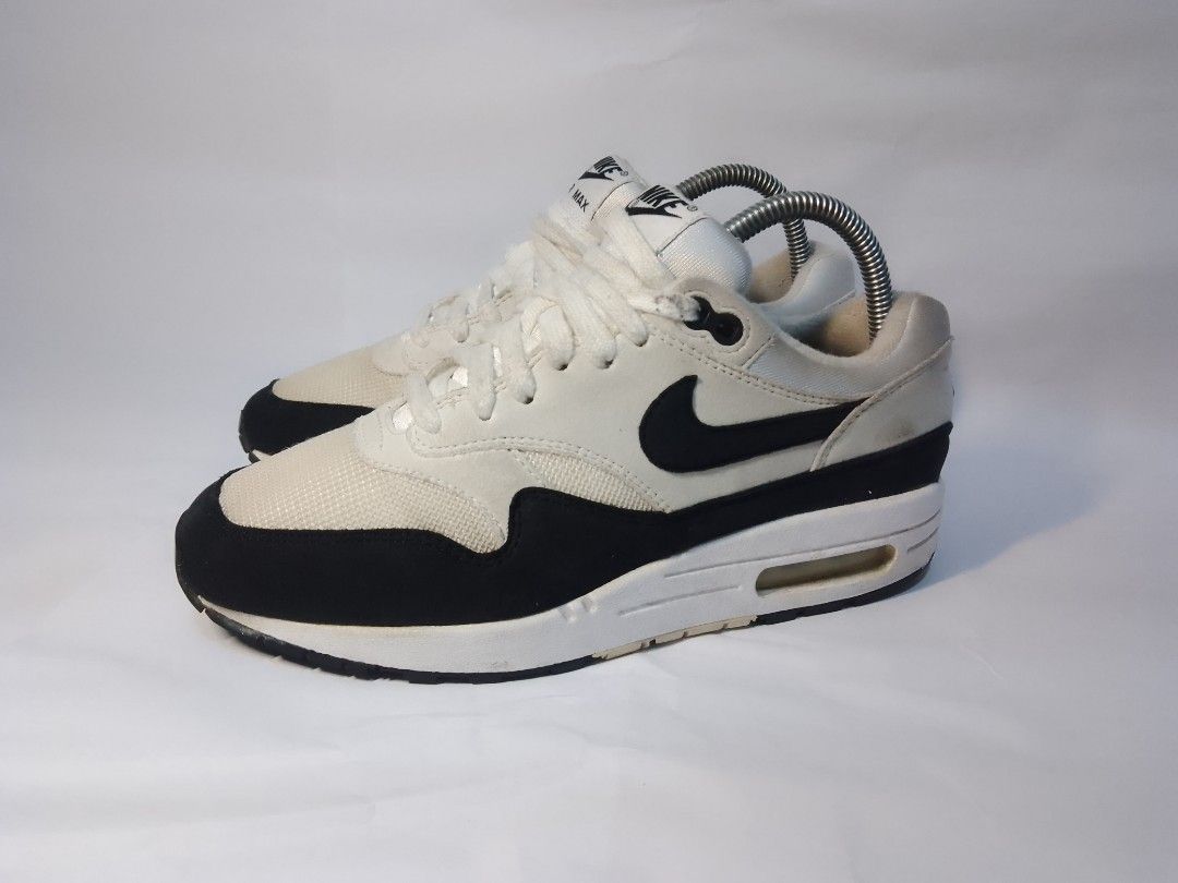 Nike Air Max 1 (Black/White) Size 7 Mens/8 Womens, Men'S Fashion, Footwear,  Sneakers On Carousell