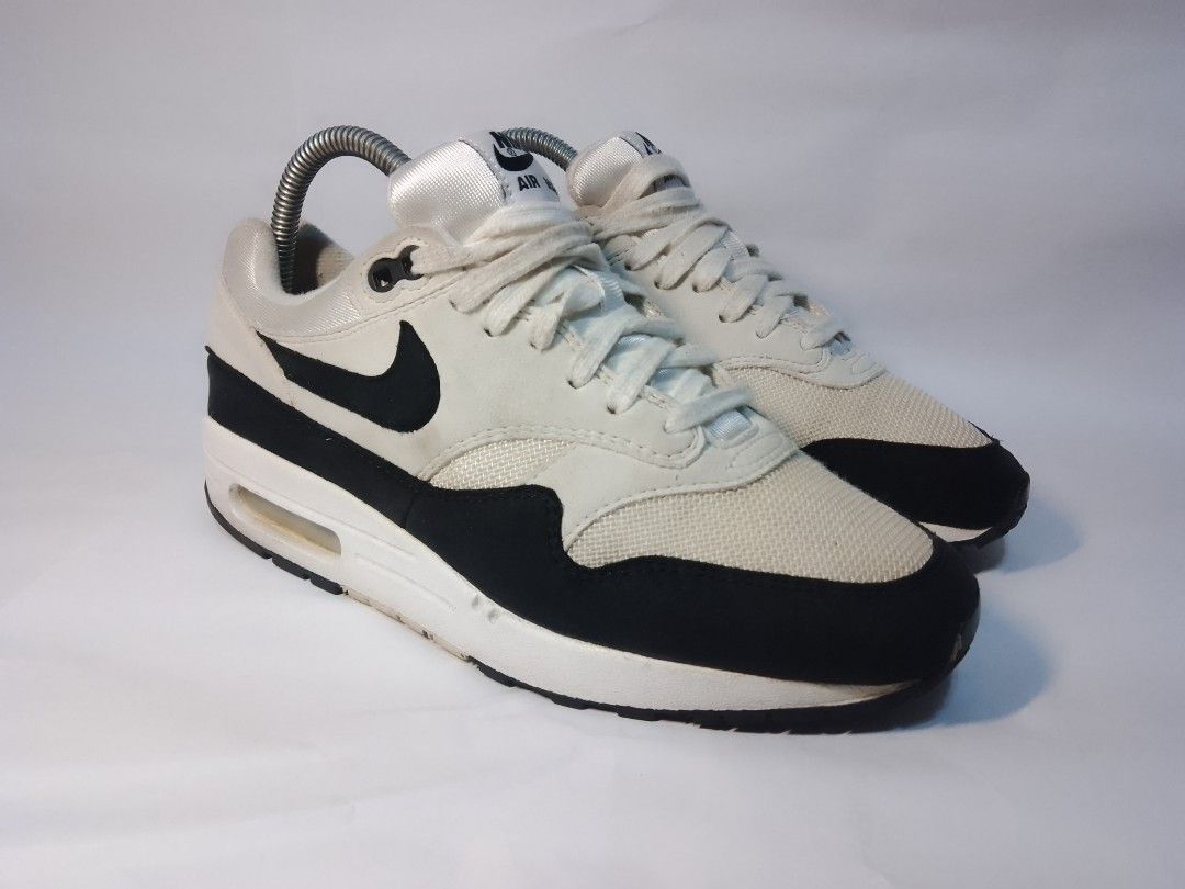 Nike Air Max 1 (Black/White) Size 7 Mens/8 Womens, Men'S Fashion, Footwear,  Sneakers On Carousell