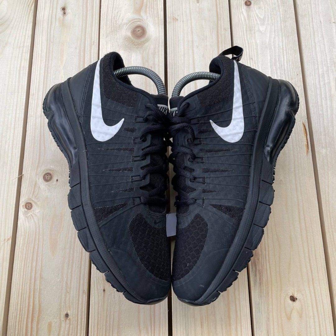 Nike Air Max TR 18O 6.5UK Men s Fashion Footwear Sneakers on Carousell