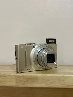 Nikon Coolpix S8200 Digital Camera