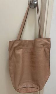 （分類：）位於 。 由 w2604 提交（商品編號 1229775207，圖片 1）。簡介： 。