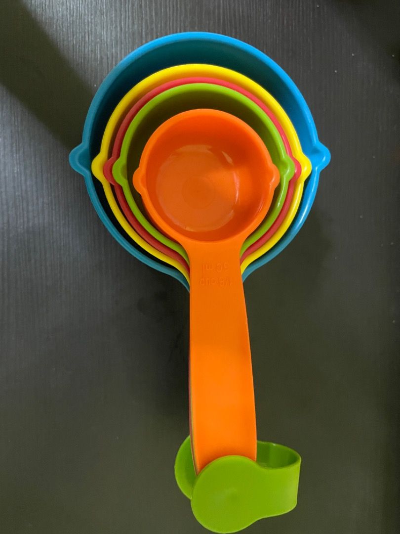 Plastic measuring cup spoon, Furniture & Home Living, Kitchenware