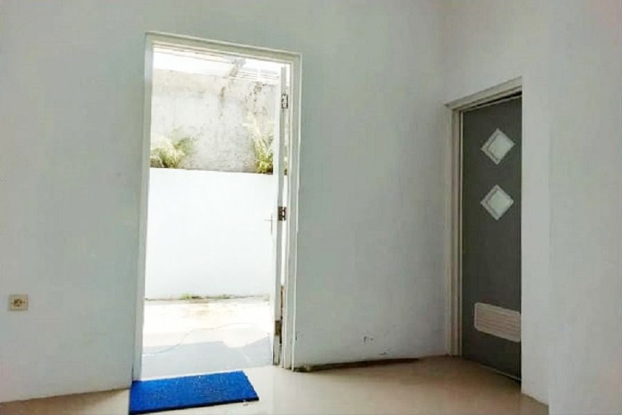 rumah_dijual_di_perumahan_sido_1682997192_b37a44ec_progressive