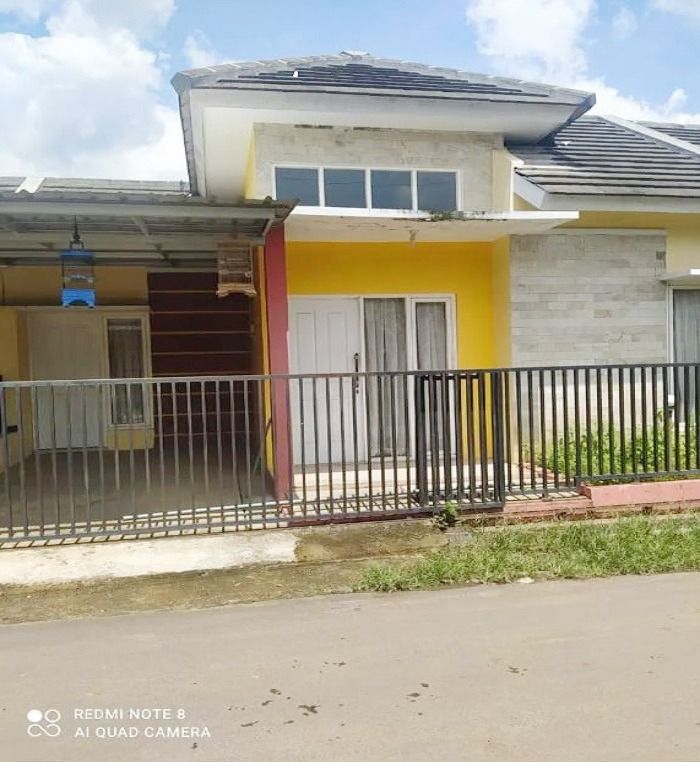 rumah_dijual_di_perumahan_sido_1682997192_cef18b33_progressive