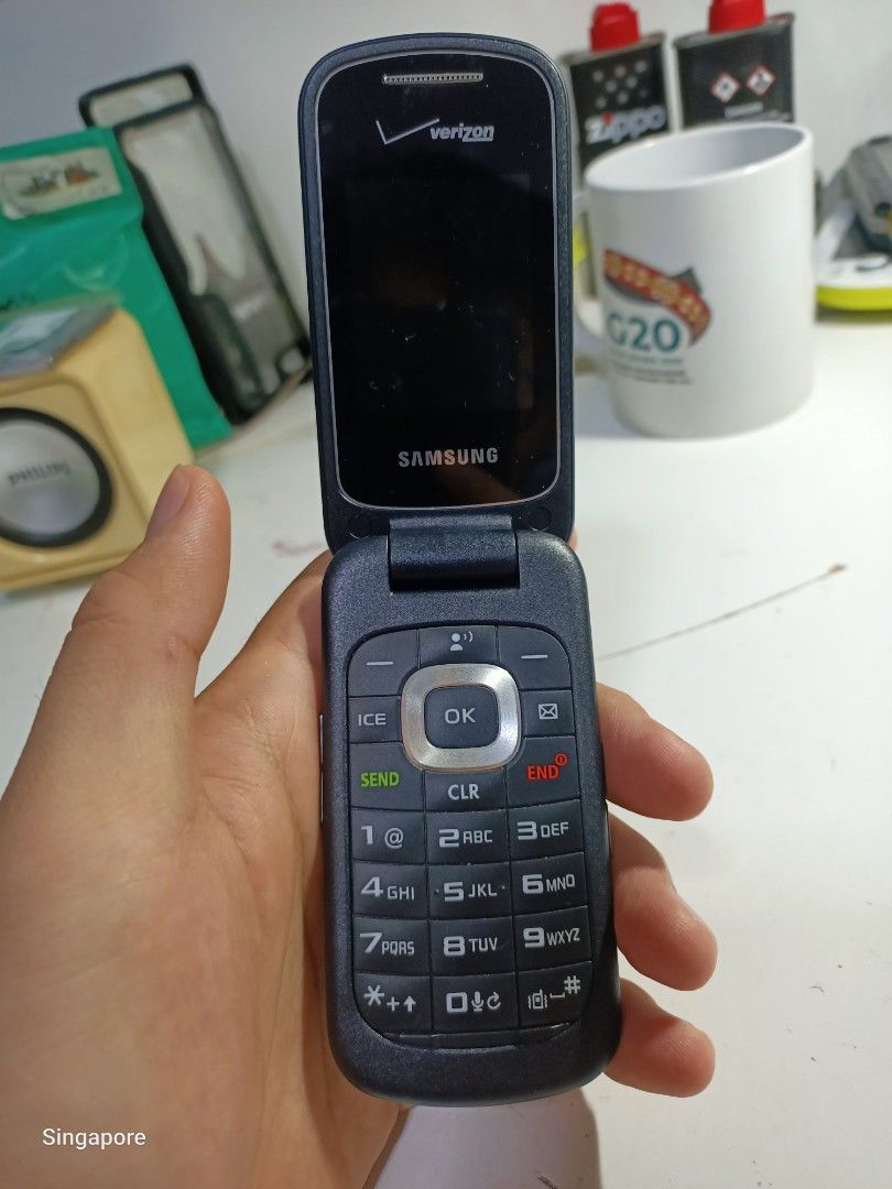 Samsung Flip Phone, Mobile Phones & Gadgets, Mobile Phones, Early