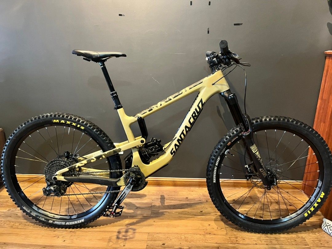 Santa cruz nomad 4 specs clearance