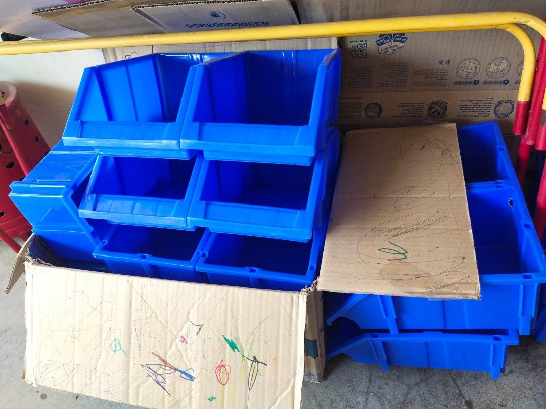 Second hand tote boxes sales