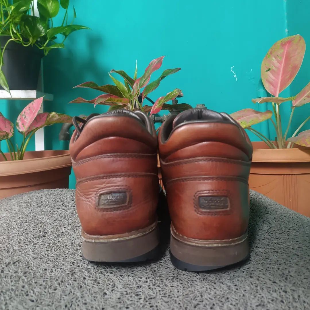 sepatu treking leather rockport made in portugal size 40 second