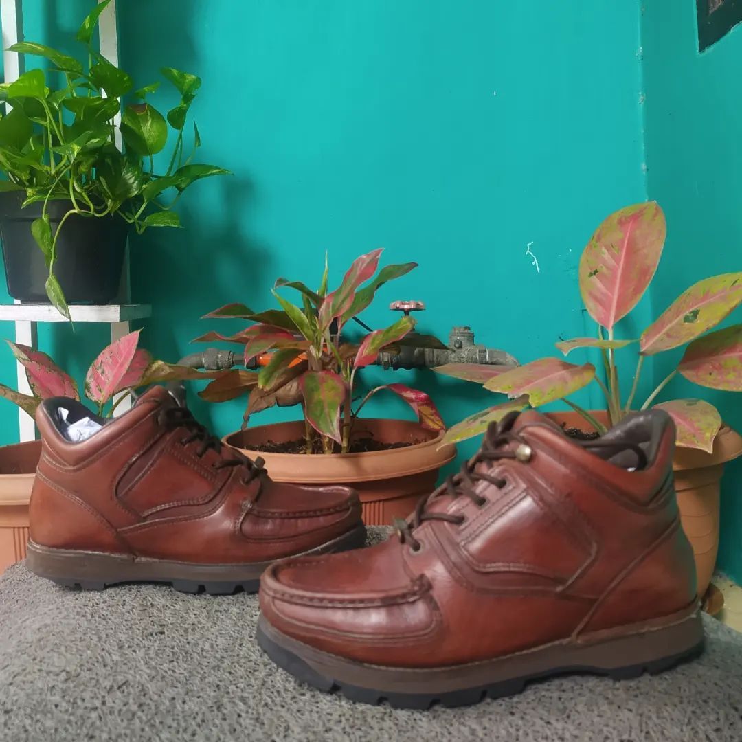 sepatu treking leather rockport made in portugal size 40 second