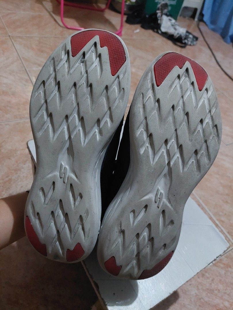 Skechers go hotsell run 700
