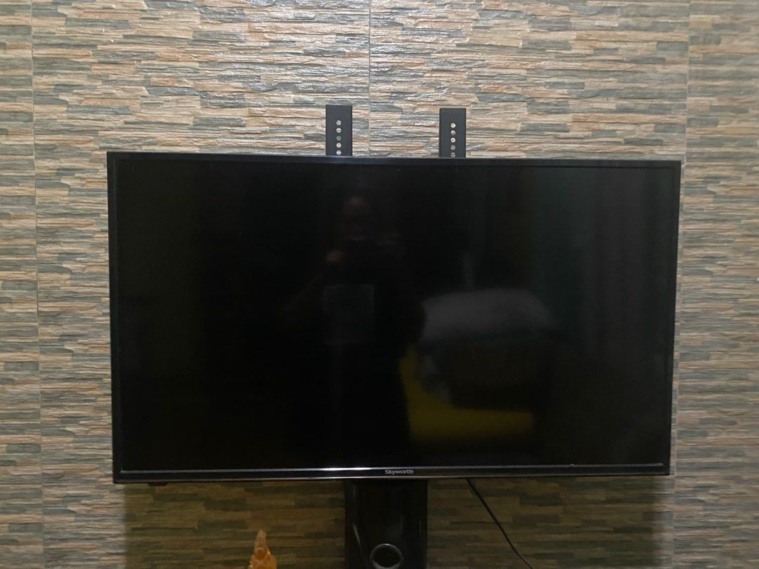 Skyworth TV LED, TV & Home Appliances, TV & Entertainment, TV on Carousell