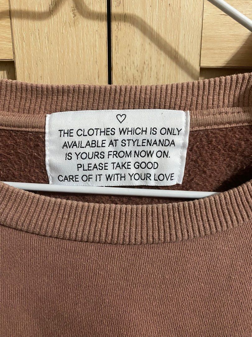 Stylenanda sweater Carousell