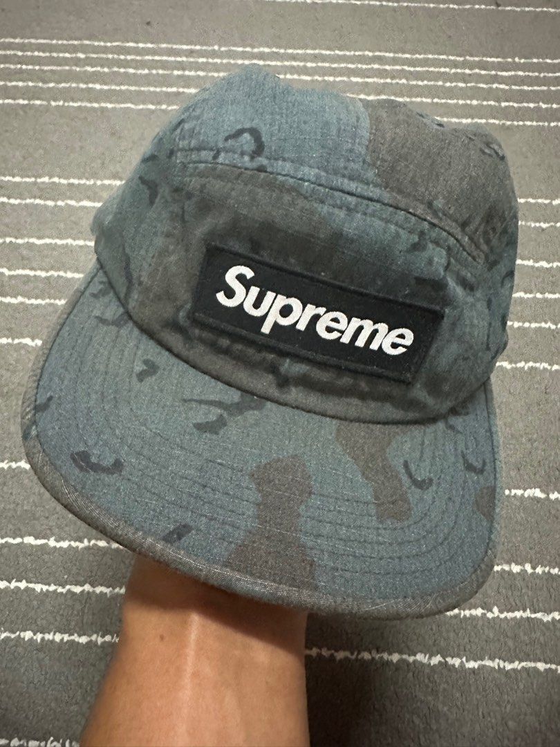 Supreme 取り止め Chip Camo Camp Cap Black