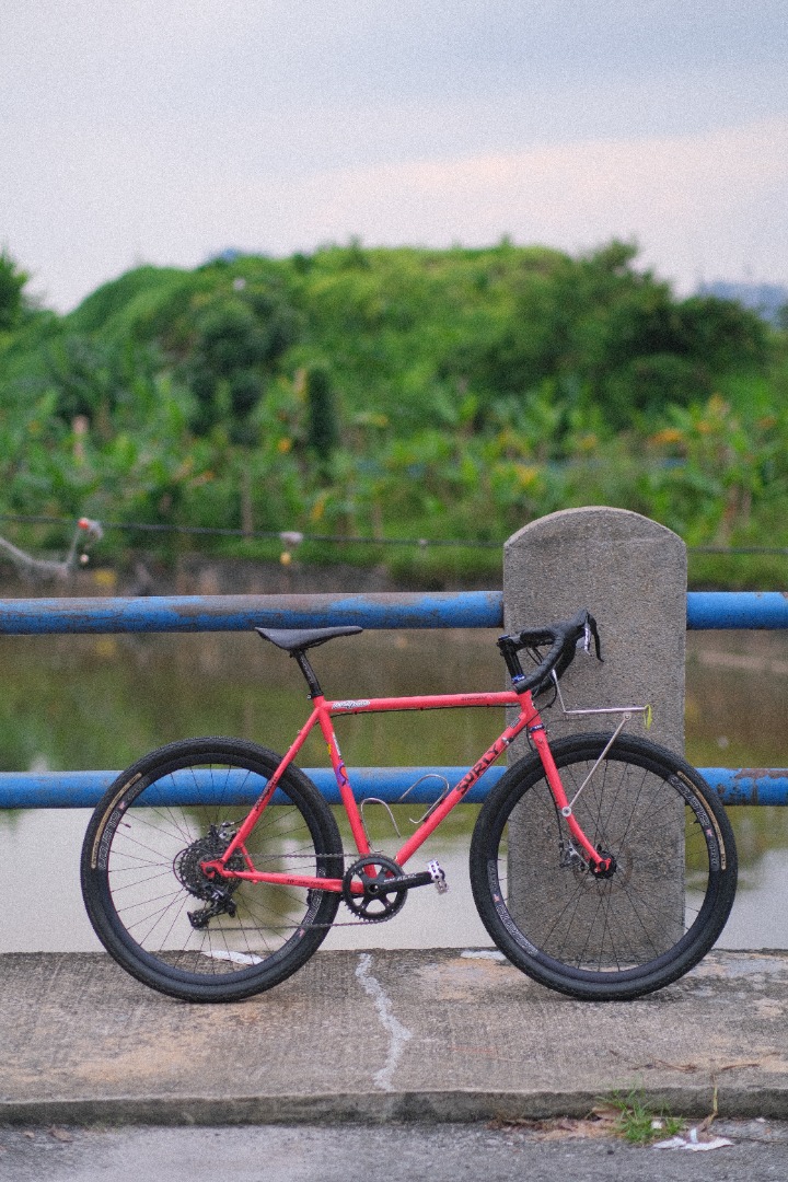 Surly Straggler Salmon Candy Red