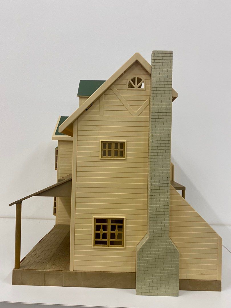 Syvanian Families Green Hill House, Hobbies & Toys, Toys & Games on