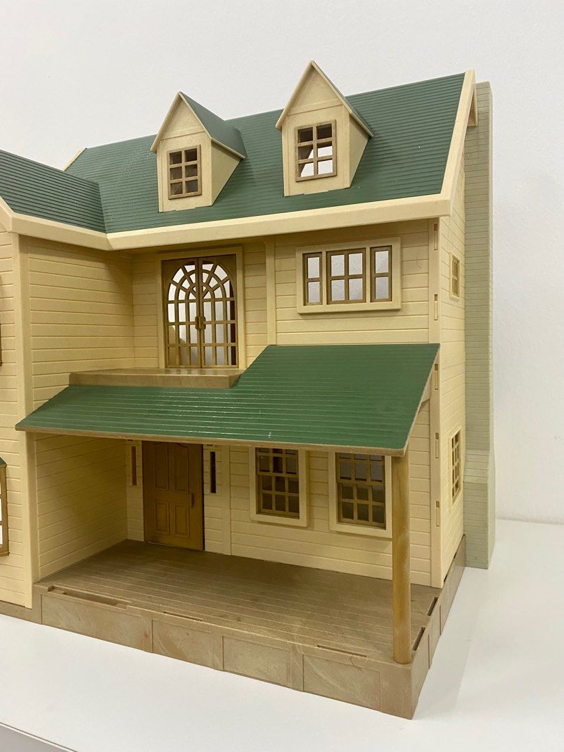 Syvanian Families Green Hill House, Hobbies & Toys, Toys & Games on