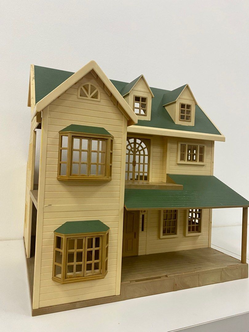 Syvanian Families Green Hill House, Hobbies & Toys, Toys & Games on
