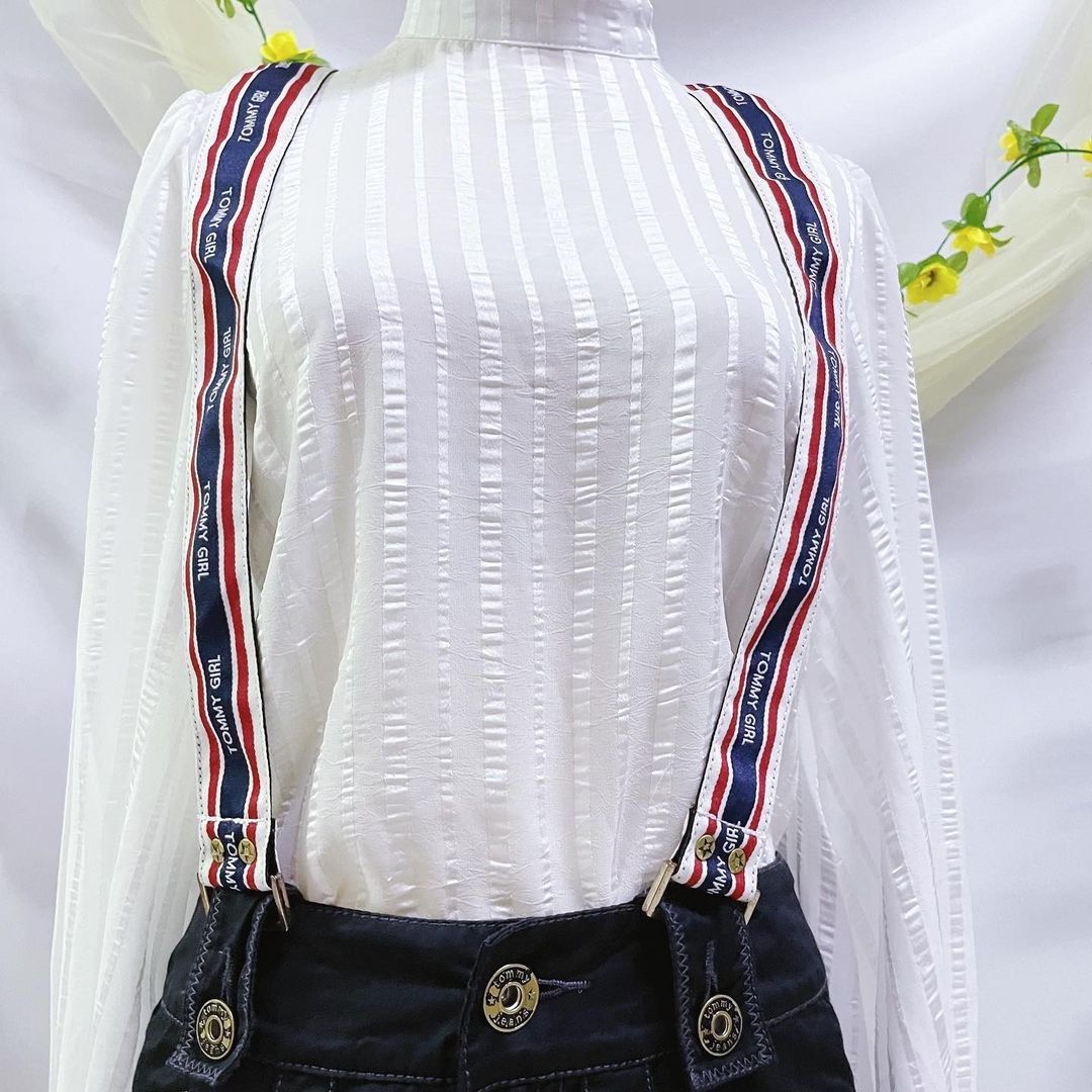 TOMMY GIRL suspender skirt, Fesyen Wanita, Pakaian Wanita, Gaun  Rok di  Carousell