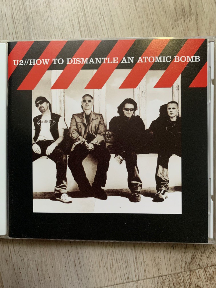 U2 How To Dismantle An Atomic Bomb (Cd & Dvd Set), Hobbies & Toys, Music & Media, CDs & DVDs