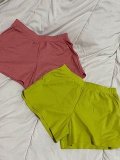 Uniqlo activewear shorts set