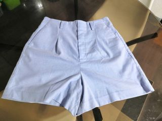 Uniqlo shorts light blue