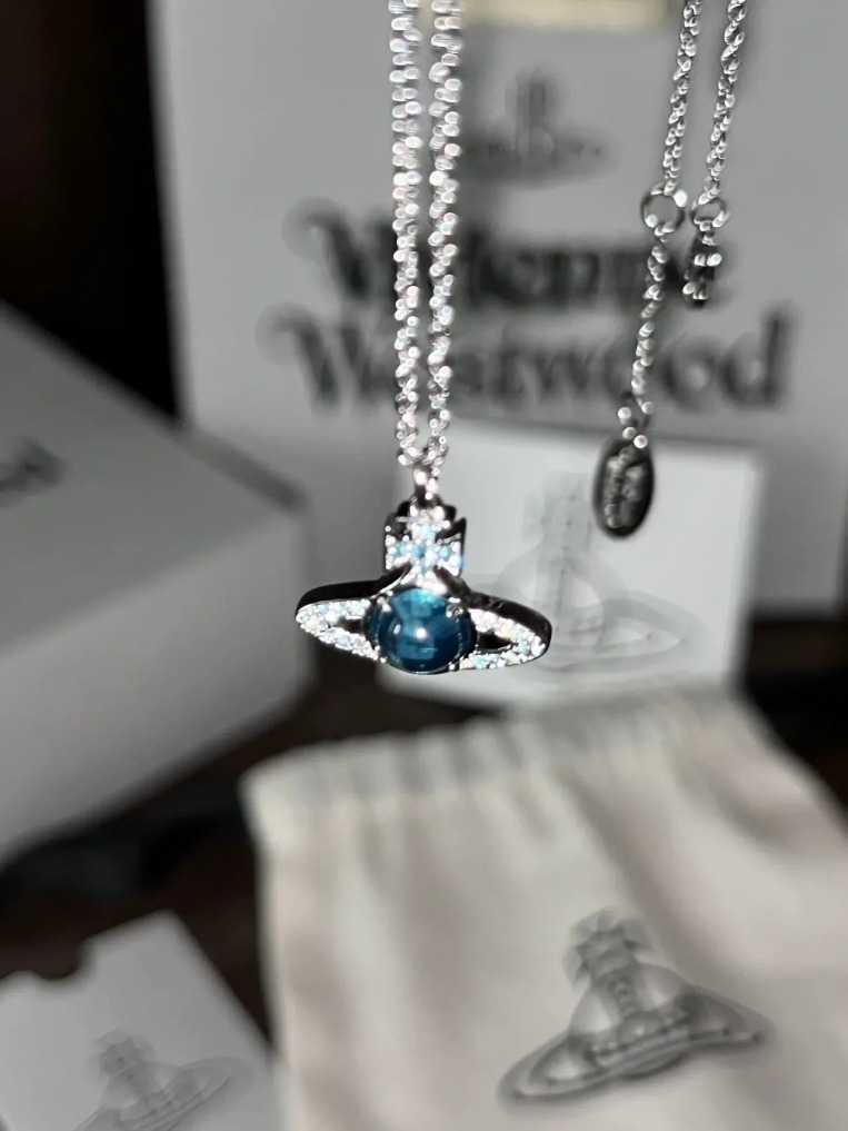 Vivienne Westwood Petulla Ocean blue bracelet, Women's Fashion, Jewelry ...