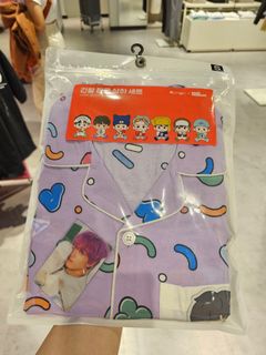 (Category: ) located in . Submitted by applerabbit__ (Listing ID 1229715642, Image 1). Description: .