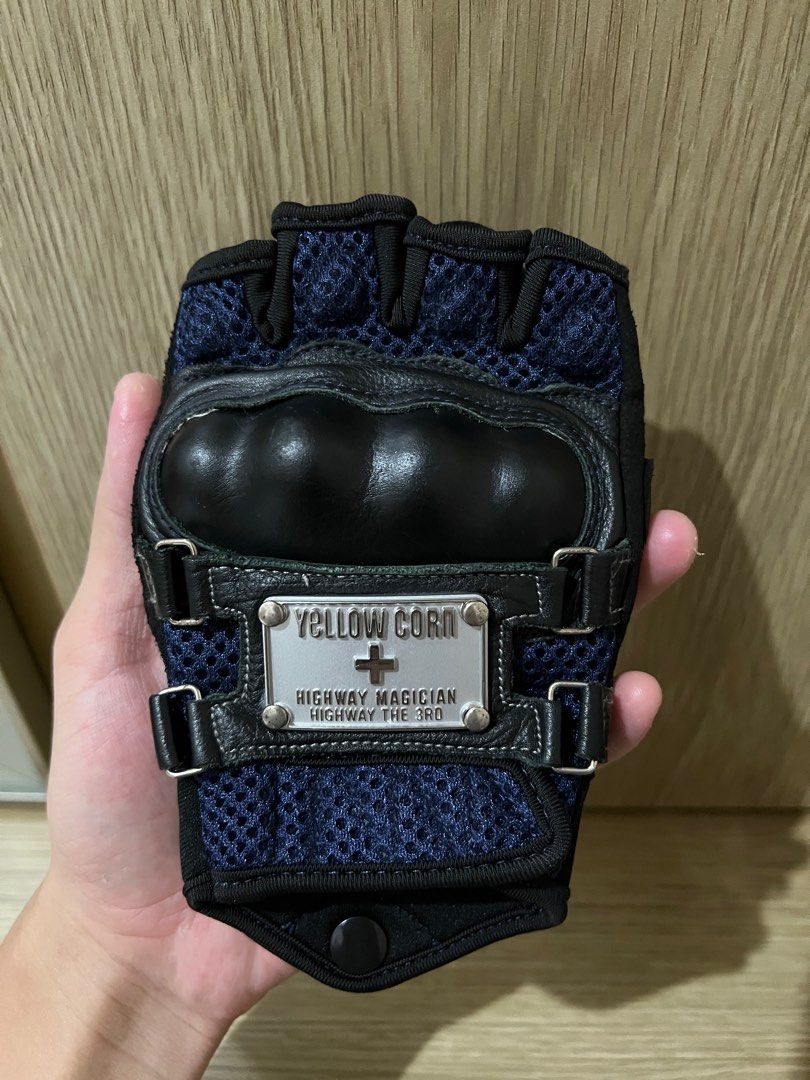 Yellow Corn Gloves YG305S Half Original on Carousell