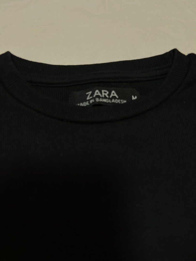 Zara Black Cropped Top (Category: Shirts) located in Quezon City. Submitted by beesly (Listing ID 1229791750, Image 2). Description: 👉🏻 Size: Small- Medium 👉🏻 stretchable 👉🏻 Cropped 👉🏻 can do same day delivery 👉🏻 payment through gcash .