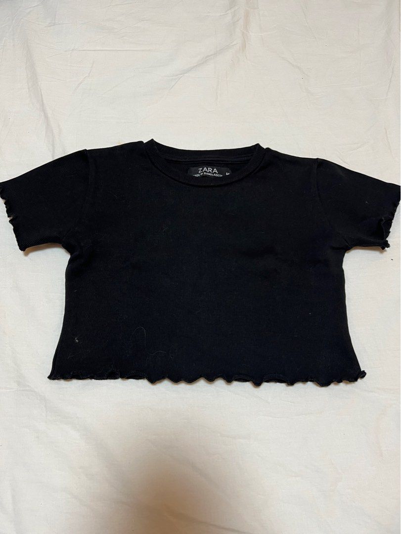 Zara Black Cropped Top (Category: Shirts) located in Quezon City. Submitted by beesly (Listing ID 1229791750, Image 1). Description: 👉🏻 Size: Small- Medium 👉🏻 stretchable 👉🏻 Cropped 👉🏻 can do same day delivery 👉🏻 payment through gcash .