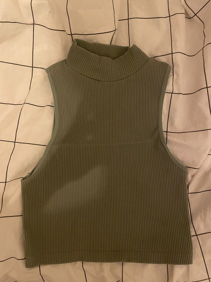 https://www.carousell.ph/p/zara-seamless-mock-neck-top-olive-green-1229784502/