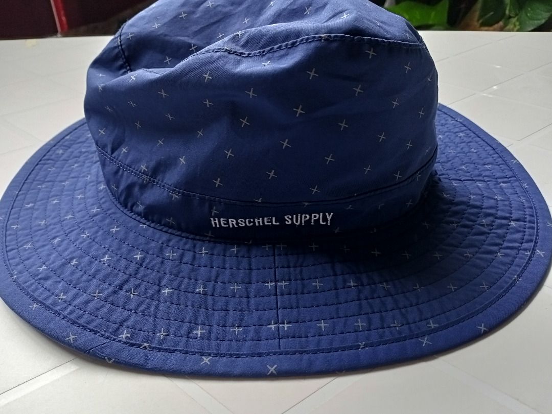 Herschel creek bucket hat 2025
