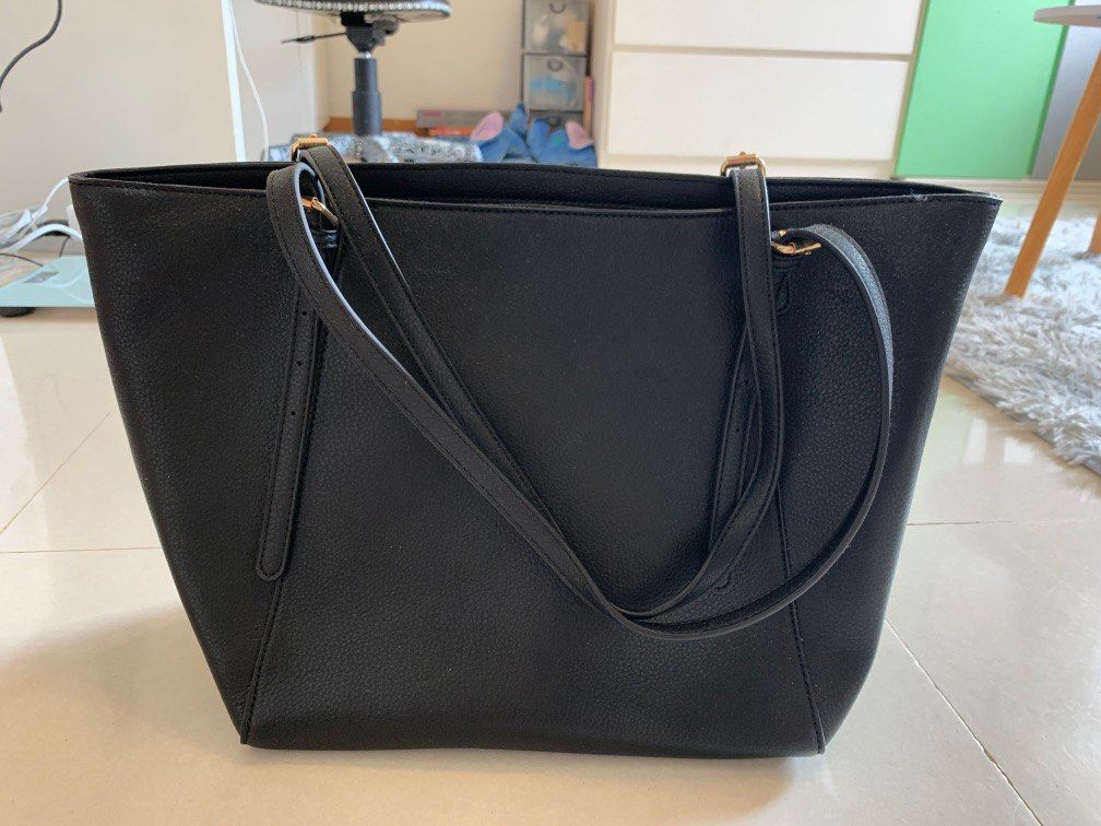 Accessorize black shoulder bag (Tote bag), 女裝, 手袋及銀包, 單肩包- Carousell