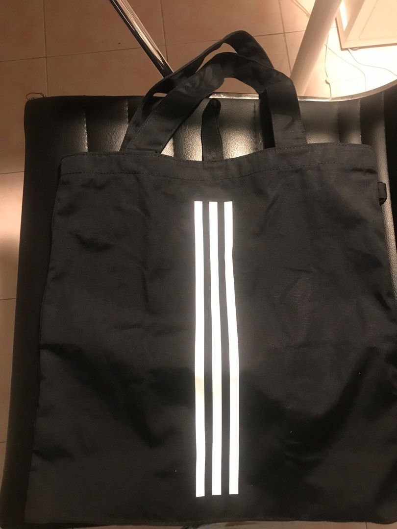 Adidas store eco bag