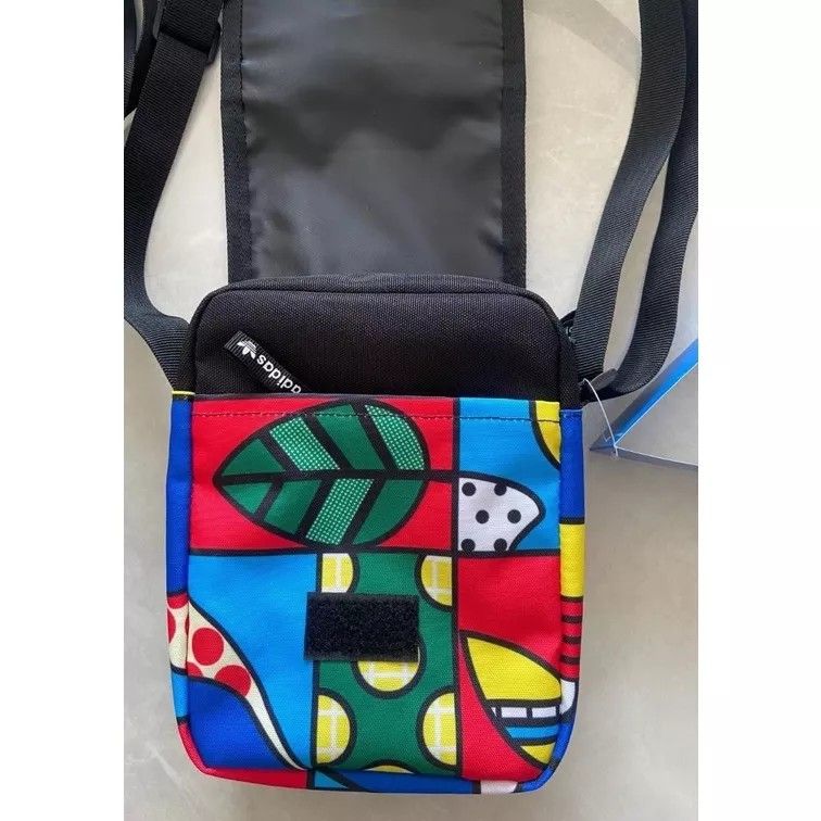 Adidas geometric sling bag store