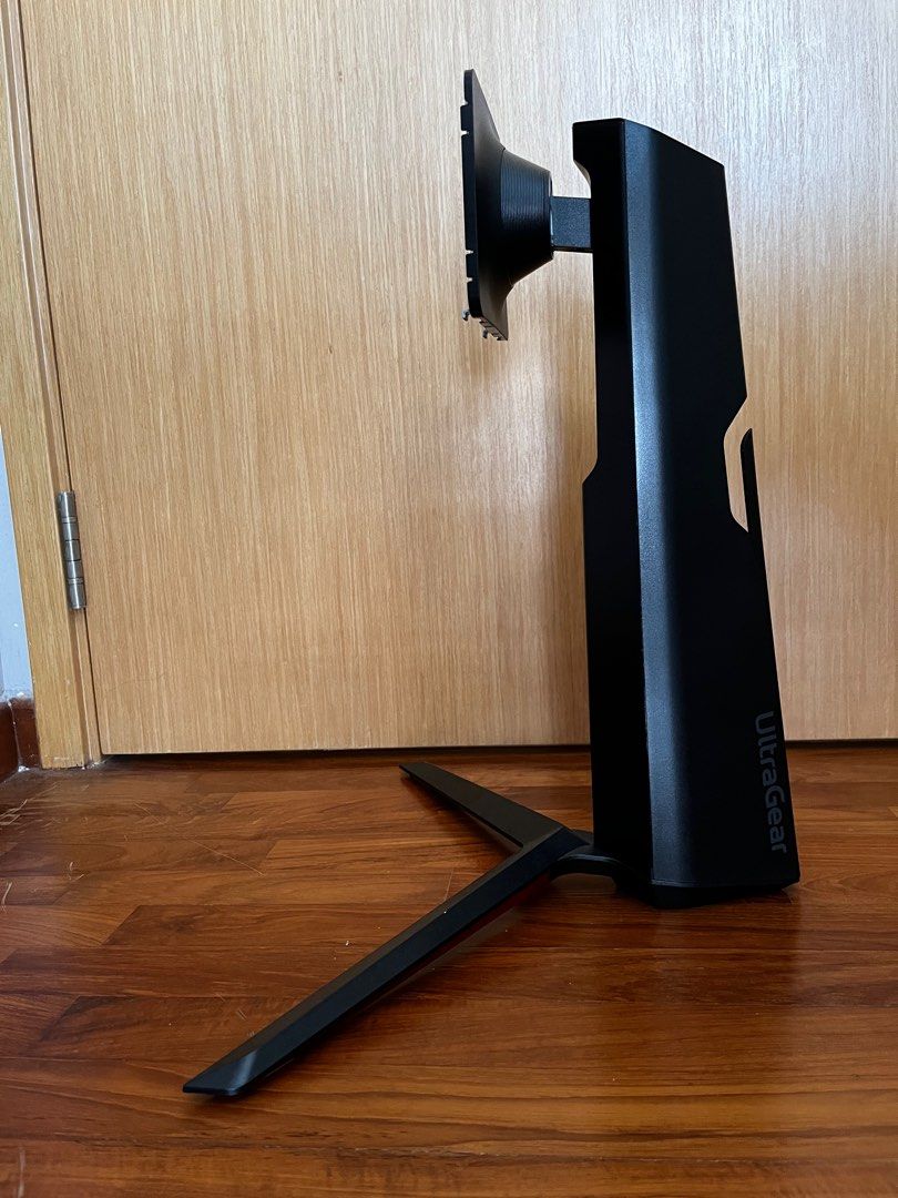 Adjustable LG monitor stand, Computers & Tech, Parts & Accessories
