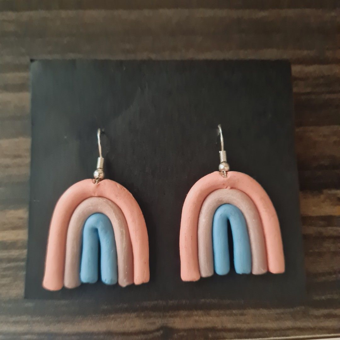 Rainbow earrings top