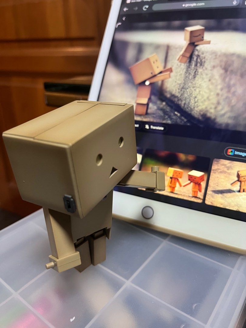 Amazon box man toy, Hobbies & Toys, Toys & Games on Carousell