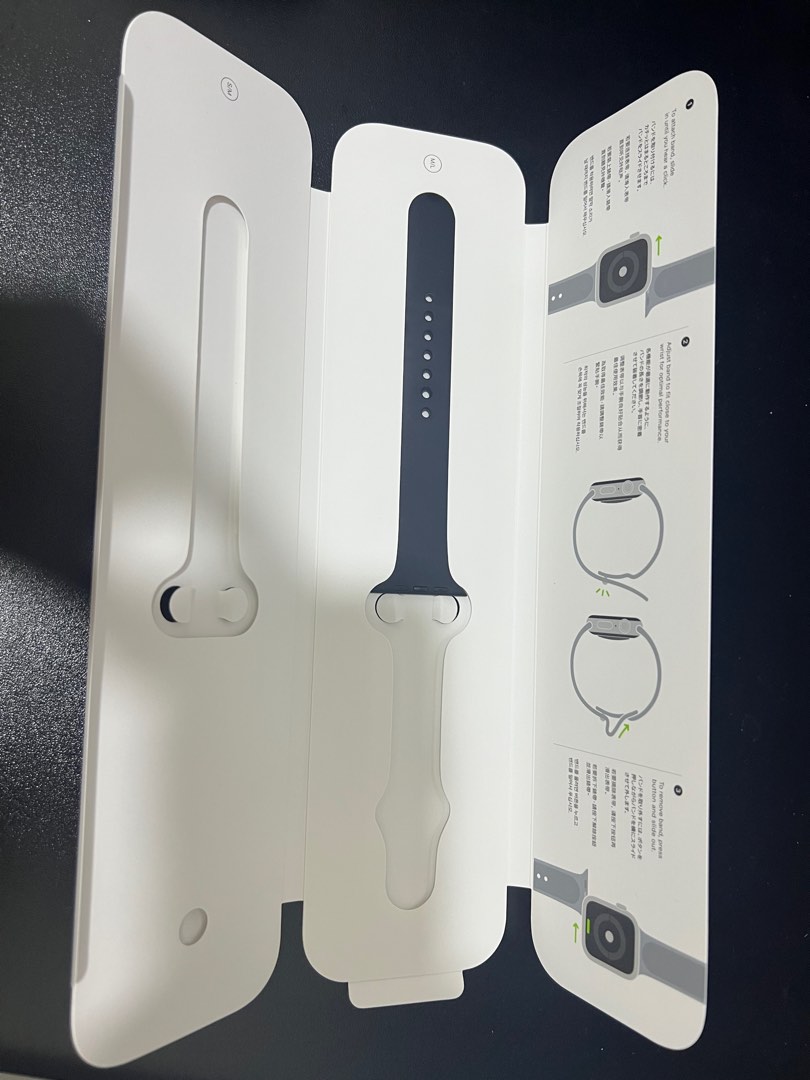 Apple Watch Series 4 Space Gray box and M L strap Mobile Phones