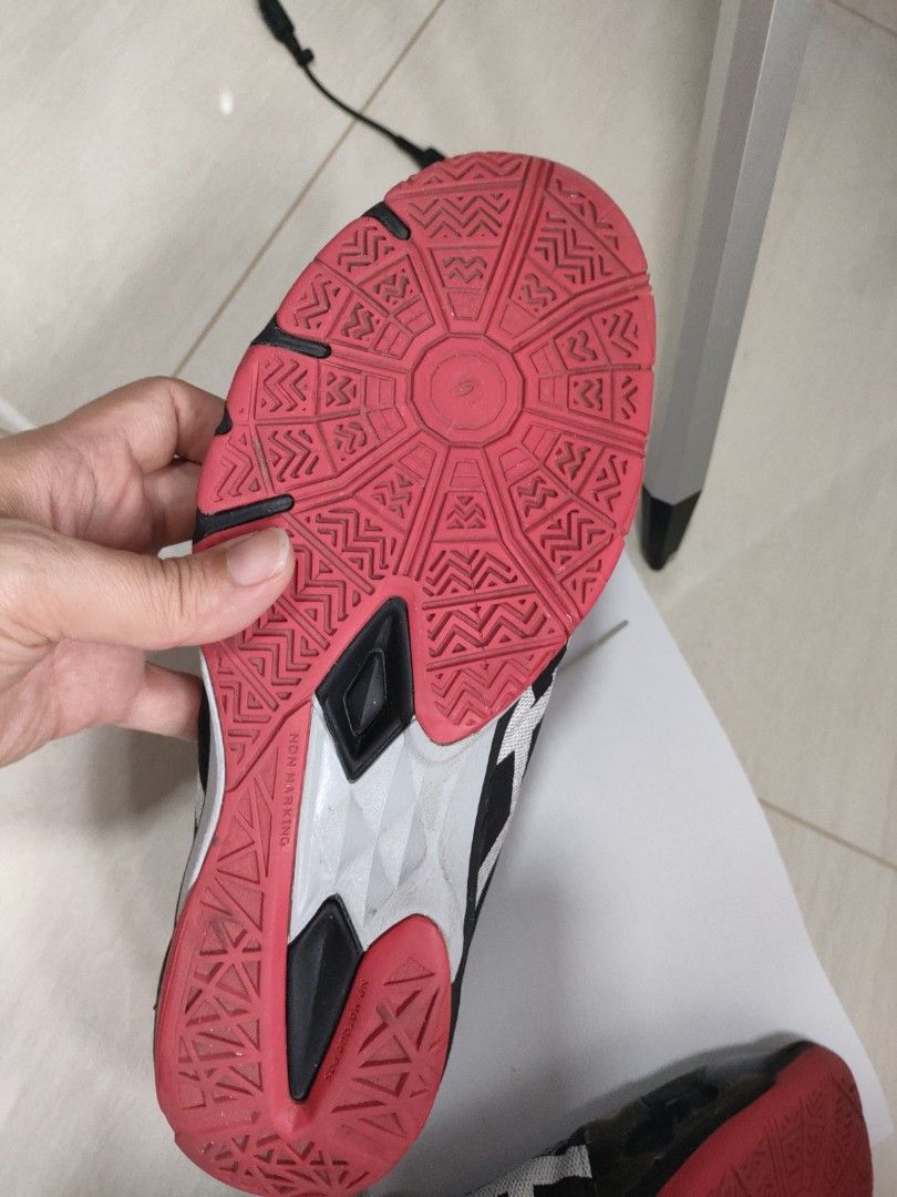ASICS GEL BLADE badminton/indoor court shoes Sports Equipment Sports