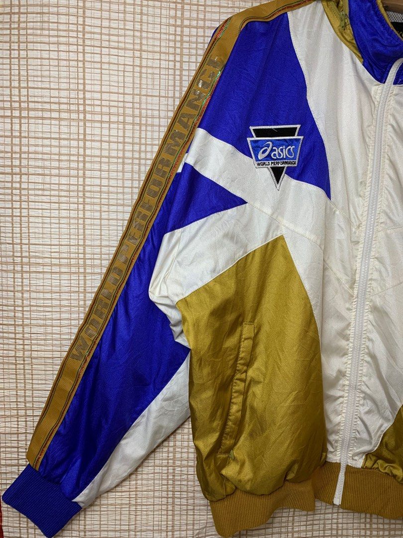 Asics Vintage World Performance Jacket (Category: Coats, Jackets and Outerwear) located in Baguio. Submitted by THRIFThingWars (Listing ID 1232898275, Image 3). Description: Chest: 26" Length: 27" ✅ Full Zip ✅ Mesh inner lining ✅ 2 side zip pockets ✅ Ribbed cuffs and hem.