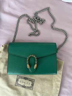 Authentic Gucci Interlocking Wallet on Chain in Black, Luxury, Bags &  Wallets on Carousell